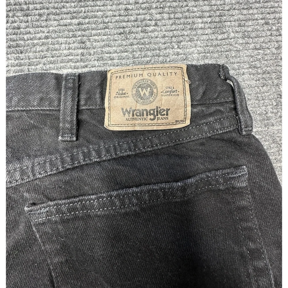 Wrangler Authentic Jeans Mens 38x30 Black Relaxed‎ Straight Denim Casual